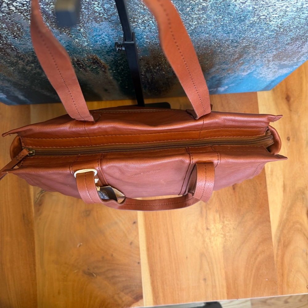 American Leather Co. Brandy Leather Tote- NWT’s - Picture 7 of 15